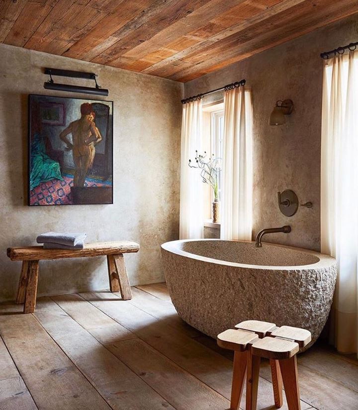 bañera de piedra antigua natural