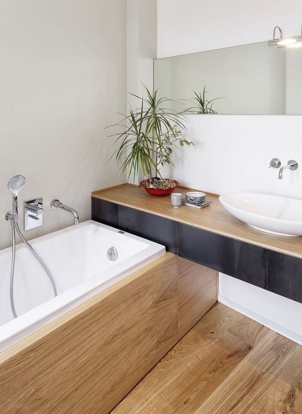 cuarto de baño de madera moderno