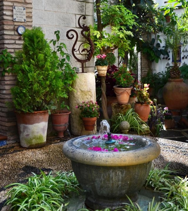 Cómo Decorar Un Patio Andaluz con Éxito | ¡Ideas! ️